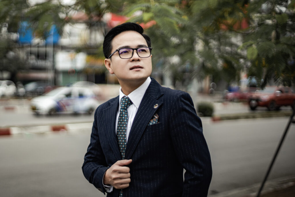 “Đừng để những giấc mơ mong manh che mất tình yêu quê hương” – Ca sĩ Nguyễn Xuân Tuấn Dương nhấn mạnh. 