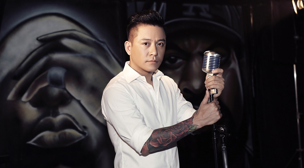 Figure 1 Chân dung ca sĩ Tuấn Hưng