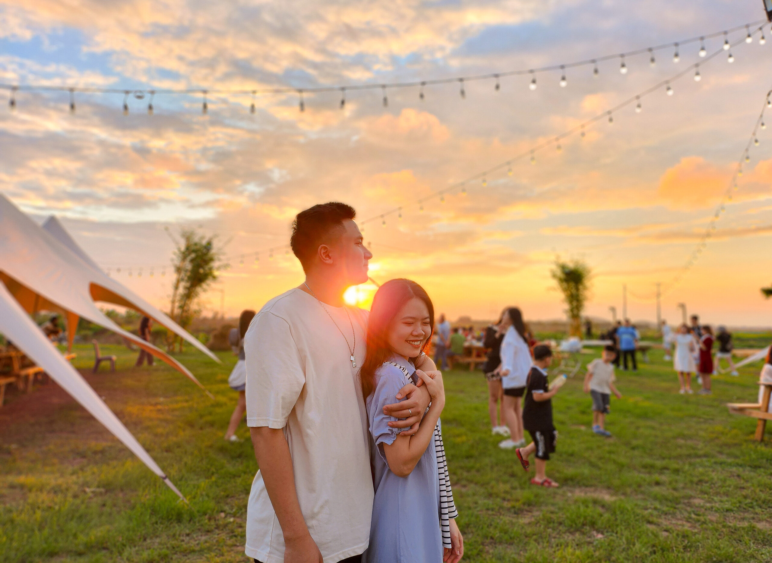 Câu chuyện tình của Duy Anh - Mỹ Linh với đầy kỉ niệm thiêng liêng và đáng nhớ khiến nhiều người ao ước. (ảnh: NVCC)